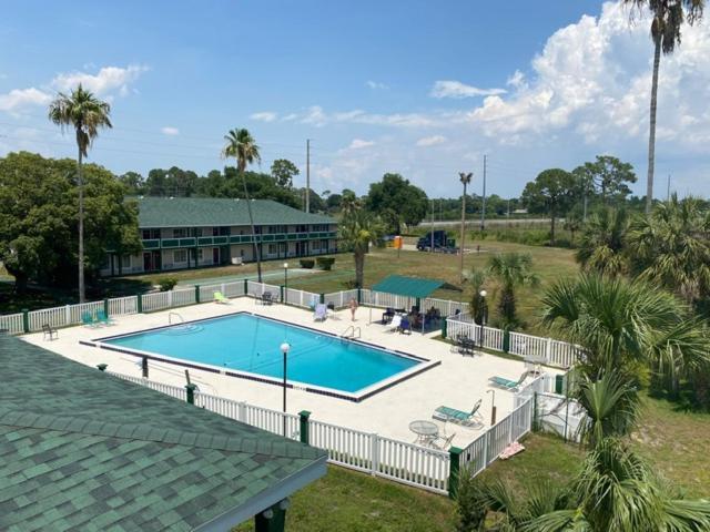 Inn On The Green Florida Таварес Екстериор снимка