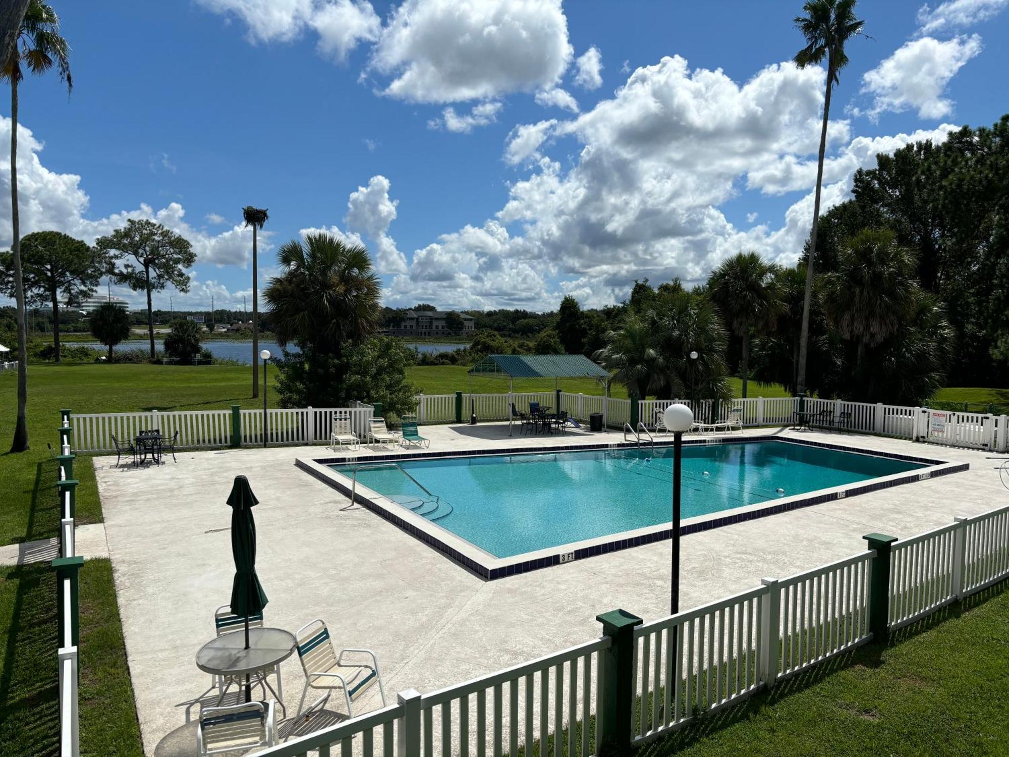 Inn On The Green Florida Таварес Екстериор снимка