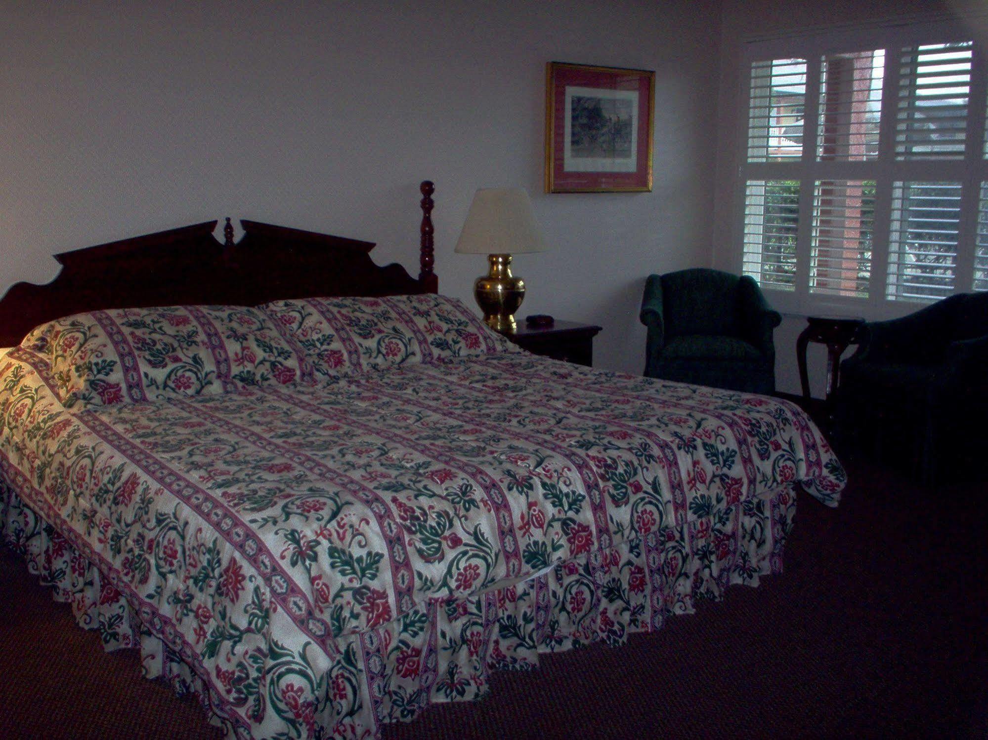 Inn On The Green Florida Таварес Екстериор снимка